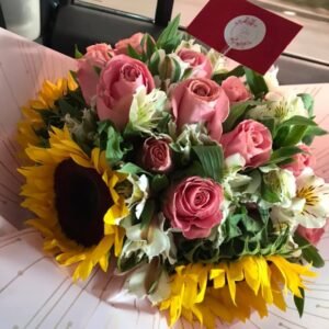 Ramo de 24 rosas con girasoles en cd juárez