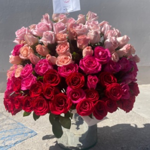 Arreglo de 100 rosas - 100 rosas de amor