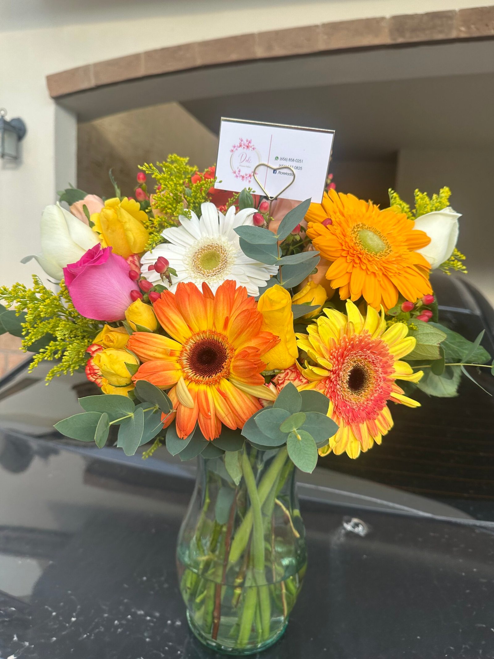 Jarrón con gerberas